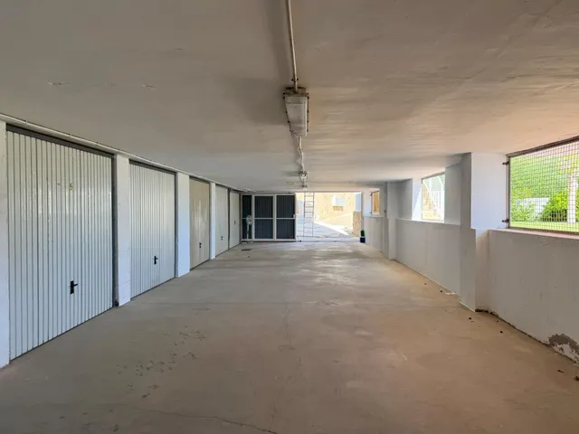 Piso de 3 dormitorios con vistas al mar y piscina — 29