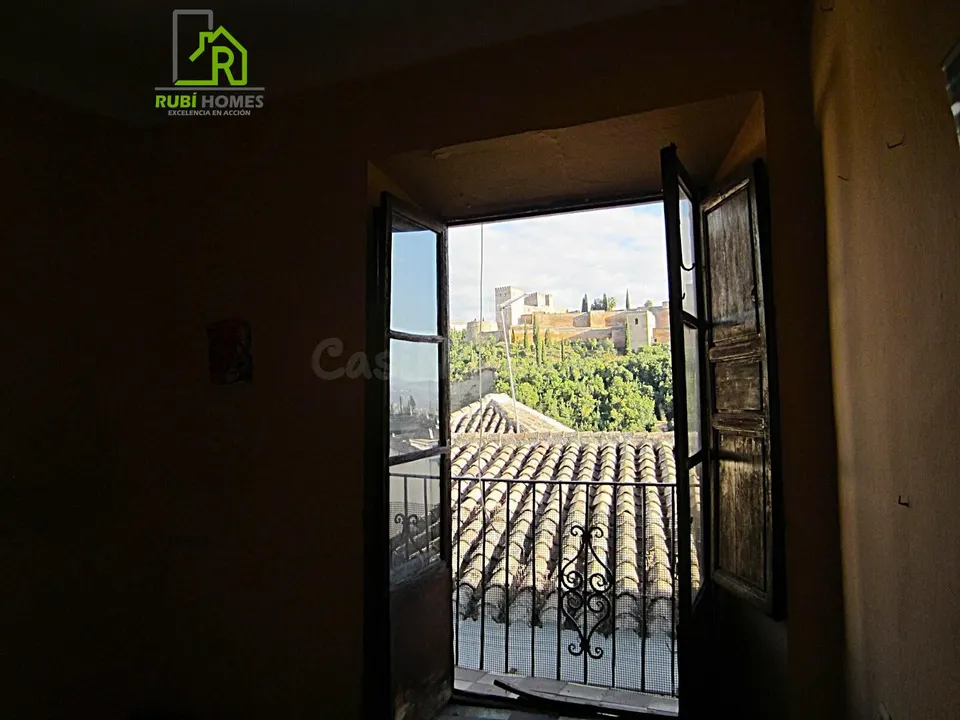CASA CON VISTAS PANORÁMICAS A LA ALHAMBRA