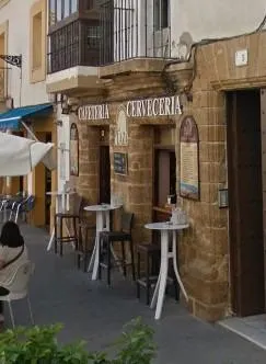 ¡Oportunidad única en el centro de Rota! — 2