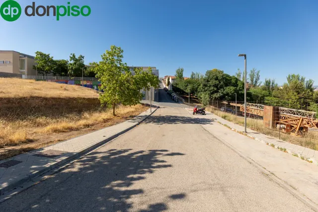 Venta de solar urbano de 258 m2 en Otura (Granada) — 7