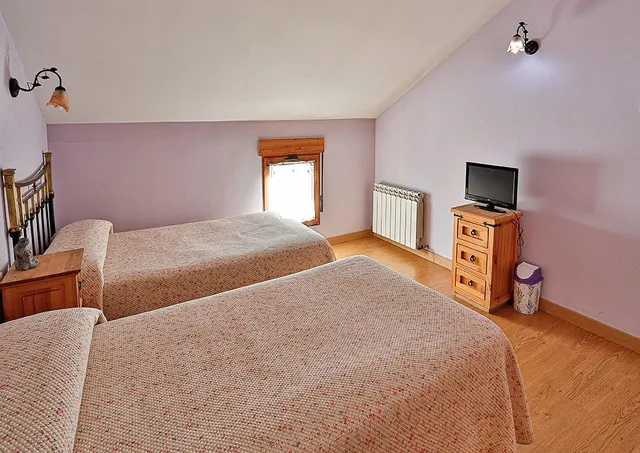 RESTAURANTE Y CASA RURAL EN VENTA O TRASPASO, LA SANTA ESPINA (VALLADOLID) — 38