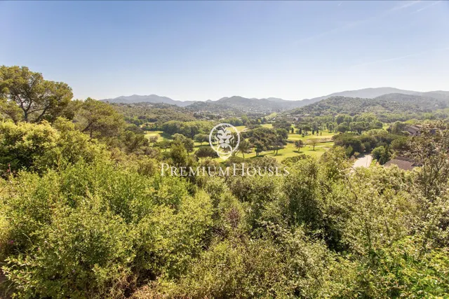 Casa en venta de una sola planta!!! Tranquilidad y diseño con vistas espectaculares al Golf — 47