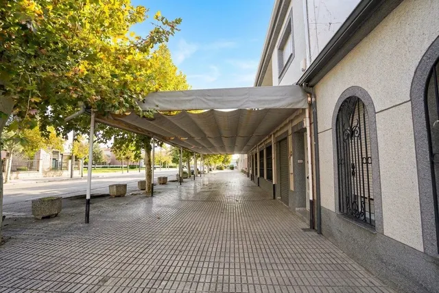 Local comercial de hostelería con gran terraza y salón de eventos en Guadiana. — 8