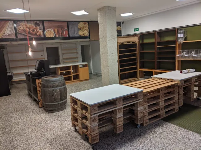 Local comercial en Estella — 2