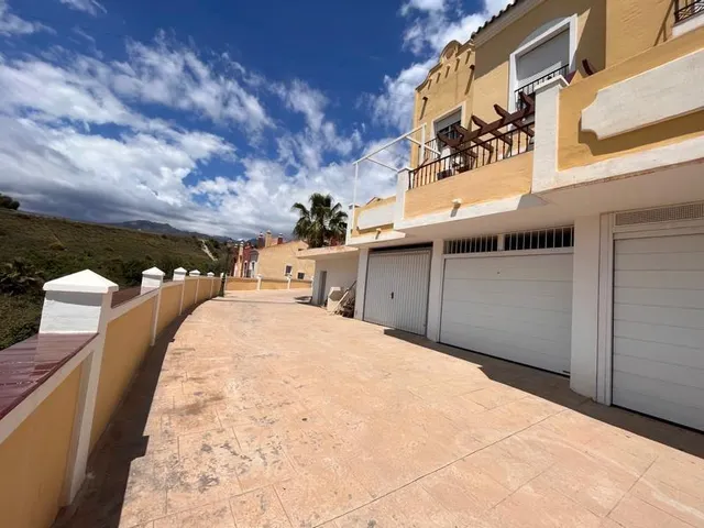 Venta de 2 Pisos en construcción + 2 Plazas de PK, Urbanización La Noria, en Nerja - Málaga. — 11