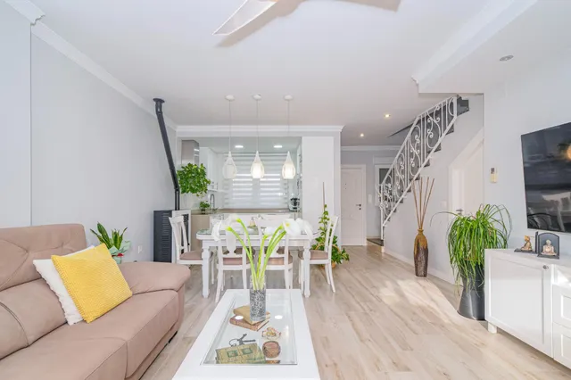 Magnífica Casa en Peligros (Granada) – Lista para Entrar a Vivir — 8