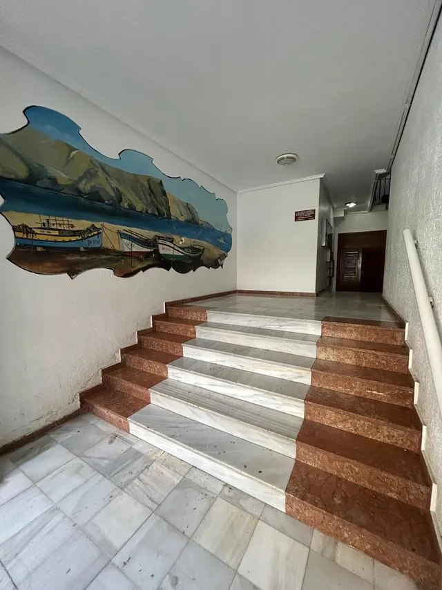 4 DORMITORIOS + 2 BAÑOS EN EL CORAZÓN DE EL EJIDO — 27