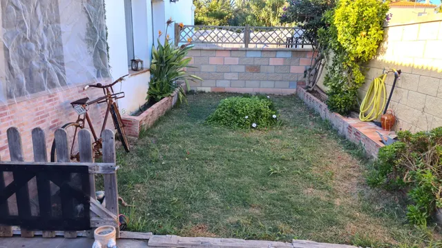 Chalet de 71 m2 con terraza y piscina a muy pocos metros de la playa — 19