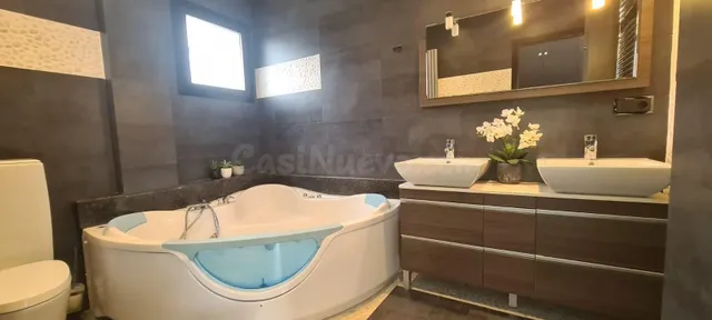 Villa 4 habitaciones 250m² en venta - Playa De La Fossa — 28