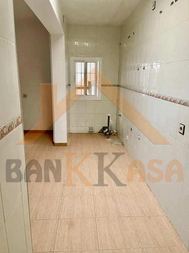 AMPLIA VIVIENDA CON ALMACEN - foto 4