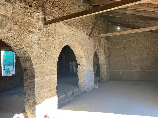MAGNÍFICA PROPIEDAD EN CASCO HISTÓRICO PARA REFORMAR — 7