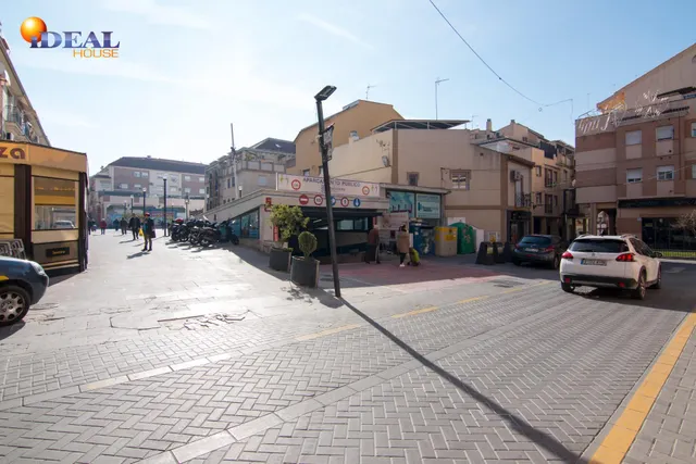 Atención promotores. Casa para derribar y hacer bloque de hasta 720 m2 de obra en Maracena centro — 15