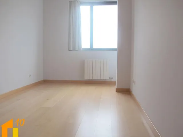 Piso en alquiler zona Sur, cuatro dormitorios y tres baños con garaje y trastero. — 14
