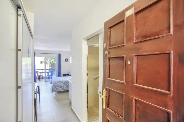 Estudio Reformado con Licencia Vacacional – Alta Rentabilida - foto 2