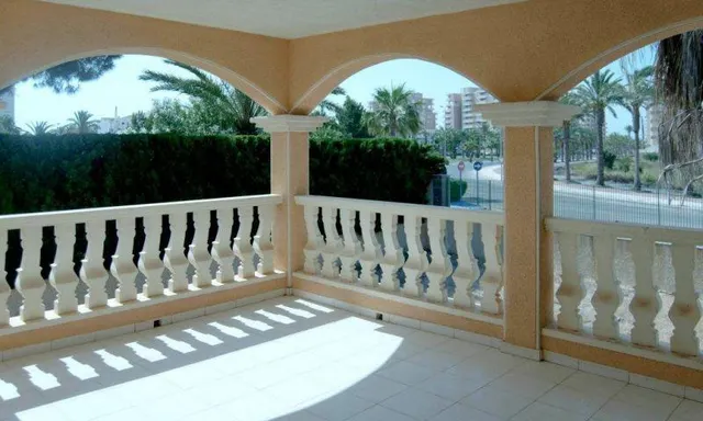 VILLA DE LUJO CON EMBARCADERO PRIVADO — 5