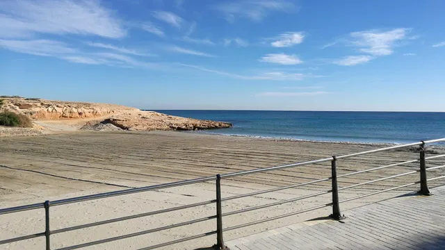 MAGNIFICO BUNGALOW DE PLANTA BAJA CON PISCINA COMUNITARIA, IDONEO COMO VACACIONAL — 39