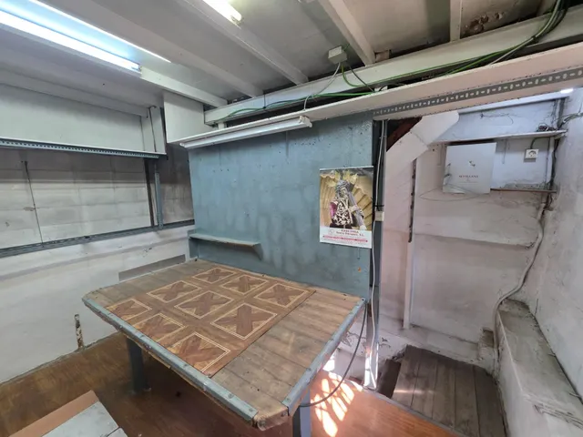 ¡Descubre el potencial de esta joya arquitectónica en el corazón del vibrante barrio de Feria! — 9