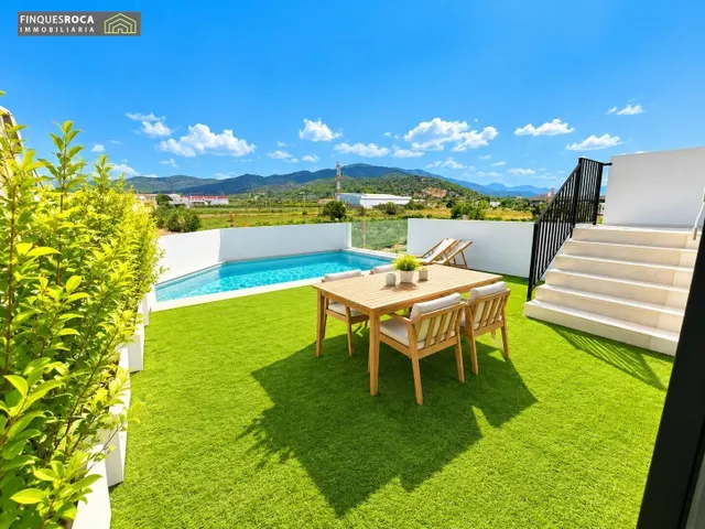 Exclusivo chalet de diseño con piscina privada a 200 metros del mar en les cases d’alcanar — 34