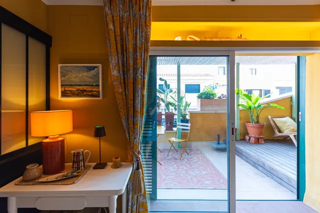 Exclusivo Ático reformado con amplia terraza en el Corazón de Sitges — 21
