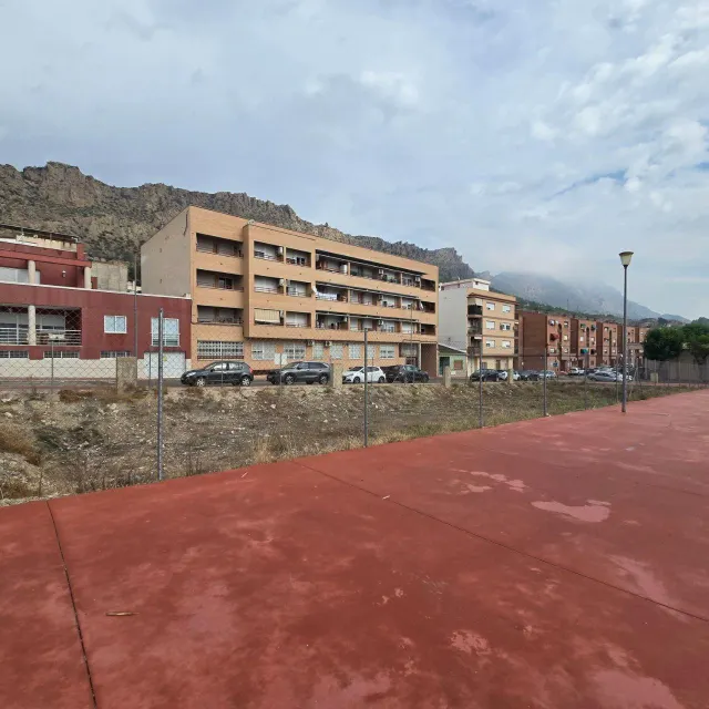 Solar urbano en el centro de Blanca | 483 m2 edificables — 4