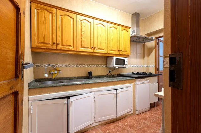 Edificio con balcones y terrazas en venta en Schamann — 13