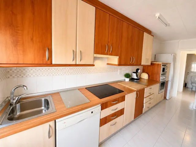 ¡PRIMERA LINEA! 3 habitaciones CON VISTAS AL MAR — 6