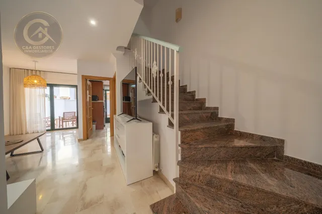Un  nuevo hogar en Ogíjares: espacio para vivir, disfrutar y compartir — 6