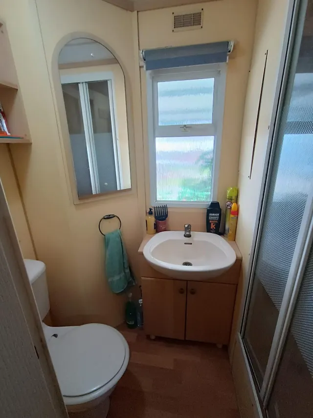SE VENDE PARCELA RUSTICA — 18