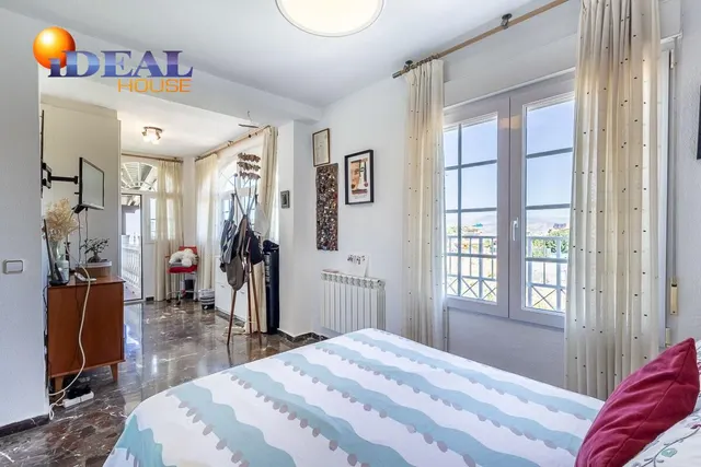 CASA PAREADA EN LA ZUBIA CON PISCINA, ZONA DE BARBACOA Y JARDÍN — 19