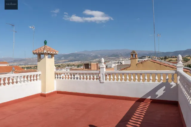 MAGNIFICA CASA EN LAS GABIAS — 3