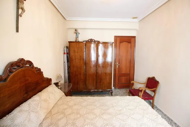 PISO DE TRES habitaciones CON ASCENSOR EN MADRID RÍO — 7