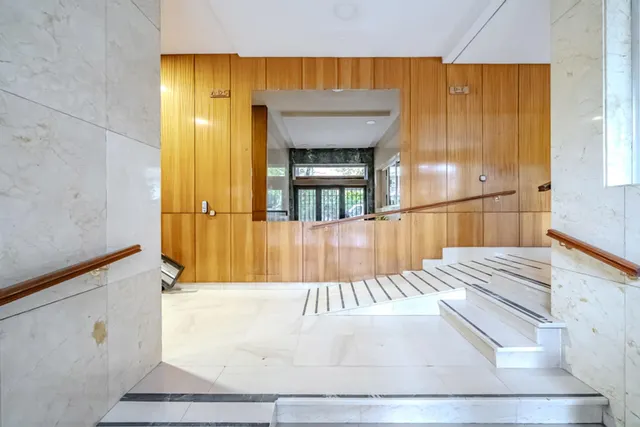 Apartamento 3 habitaciones 139m² en venta - Apóstol Santiago — 28