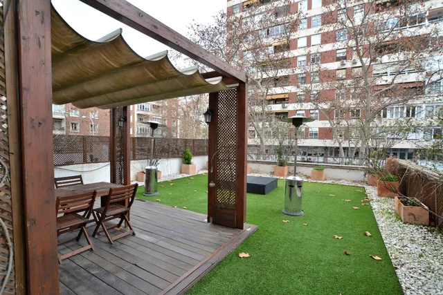 Se alquila piso de 2 dormitorios con increible terraza de 100m2 — 33
