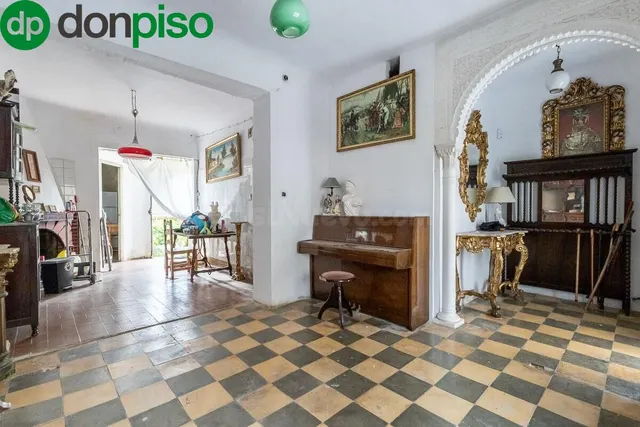 Casa con Parcela a Reformar en Granada — 5