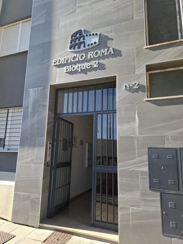 Piso de 3 dormitorios con garaje en Jerez de la Frontera — 10