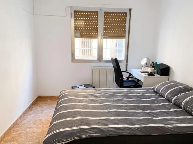 Vivienda de dos dormitorios para reformar en Carabanchel. — 7