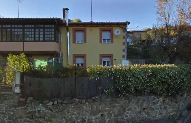 CASA EN SABERO