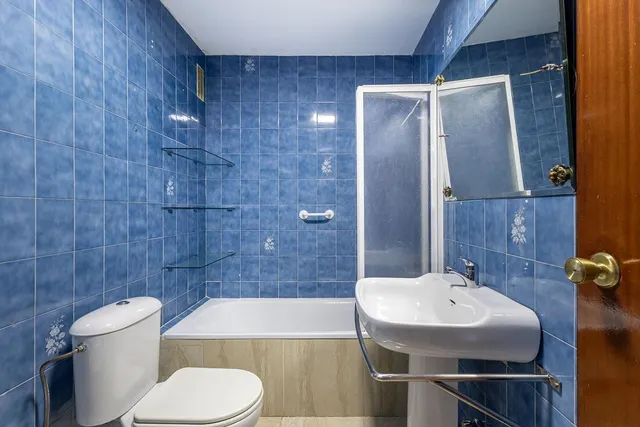 Espacio, luz y comodidad en una vivienda con grandes posibilidades en zona Alcampo — 21