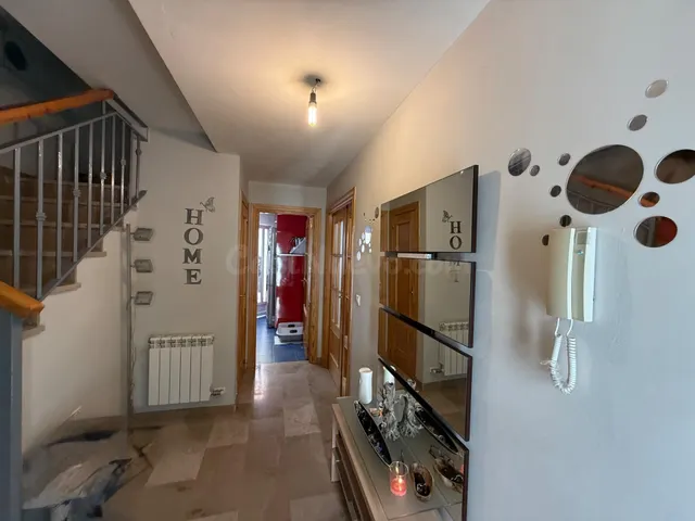 Venta de chalet adosado en el centro de Gójar — 3