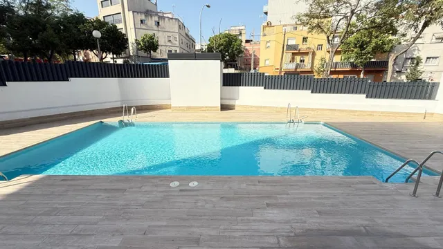 Moderno Piso en Alquiler enLloreda Badalona - €1600 — 17