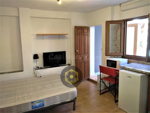 LT/ EST/ Estudio precioso amueblado en Realejo - foto 4