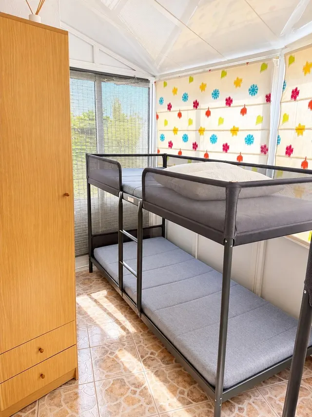 Chalet con piscina privada y parcela — 19
