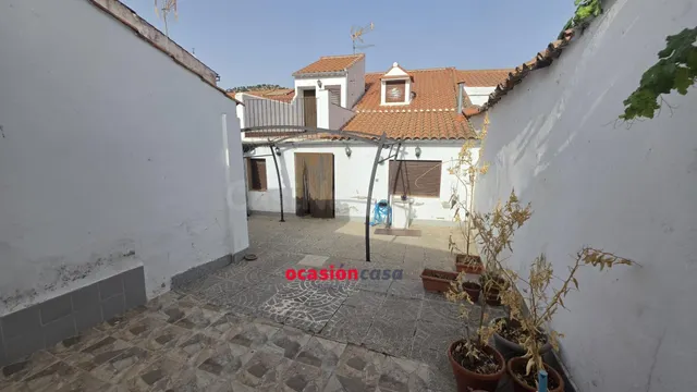 CASA CON PATIO A LA VENTA EN VILLANUEVA DEL REY - foto 5