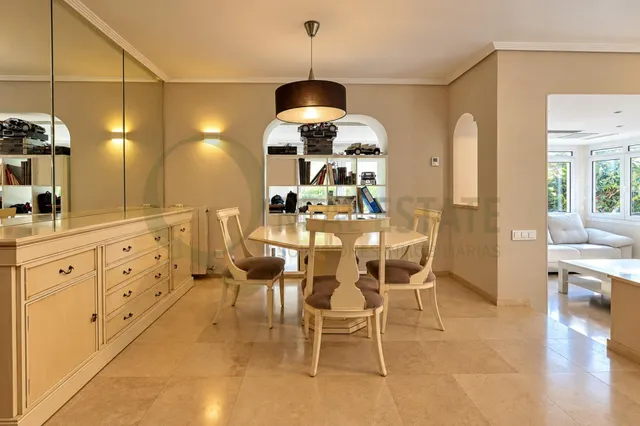 Chalet independiente a 100 m del mar con jardín y piscina en Cabo de las Huertas. — 23