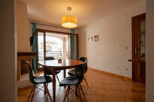 Apartamento con piscina comunitaria, Alicante, Orihuela Costa. 2 habitaciones, 71 m2, 600 metros del mar — 22