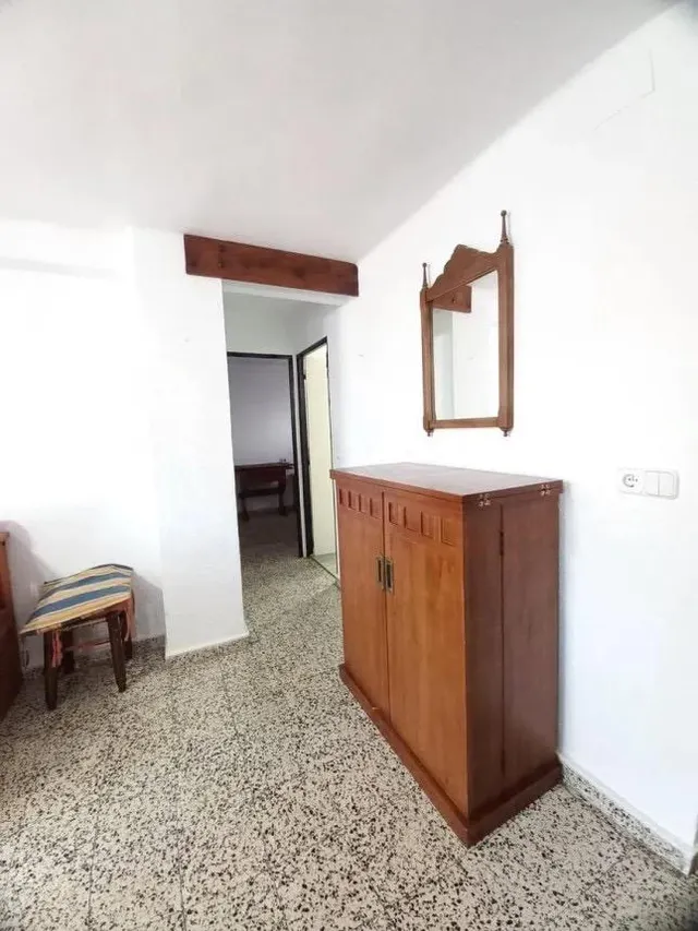 Amplio Piso en Benalmádena con Vistas y Excelentes Amenidades — 11
