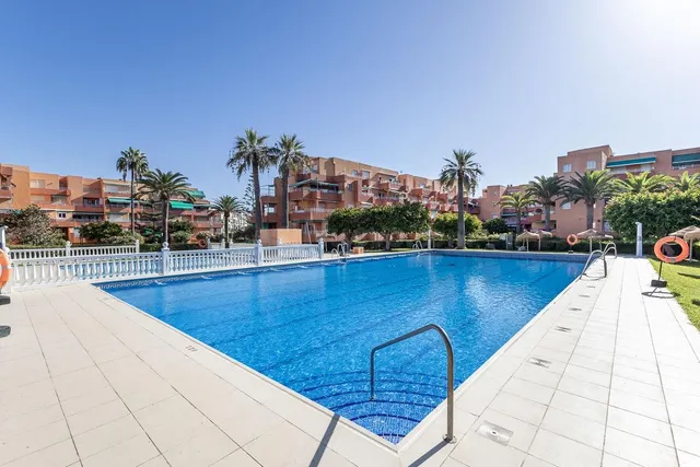 Piso en Jardines del Mar, Salobreña. - foto 2