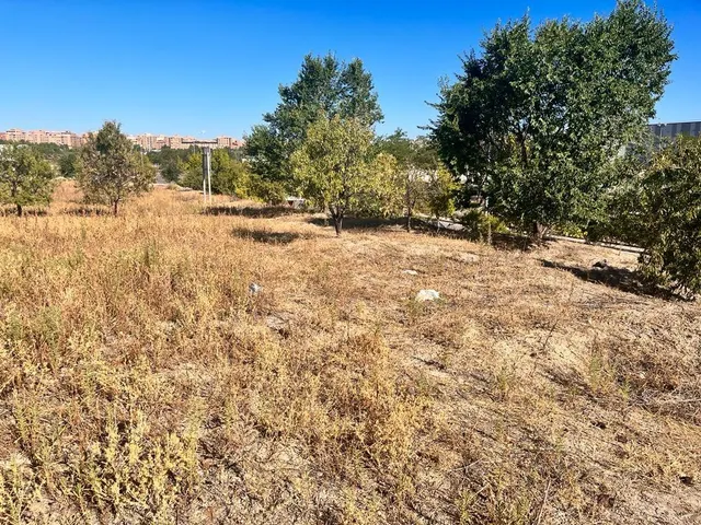 PARCELA EN VENTA EN P.I. LA DEHESA