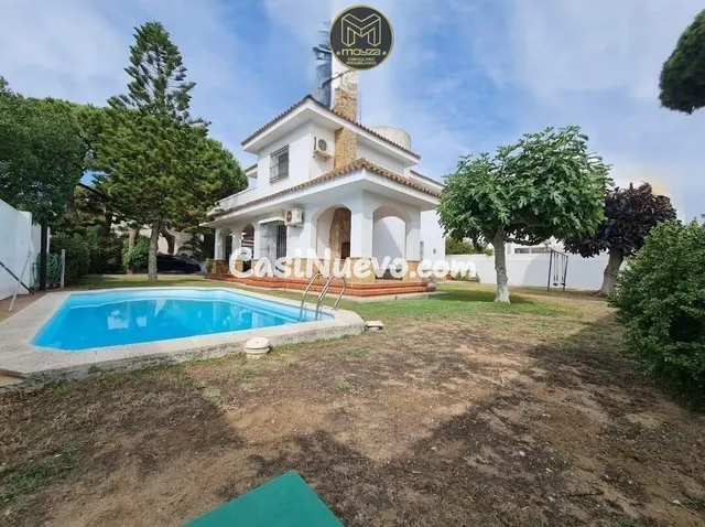 CASA EN ROTA
