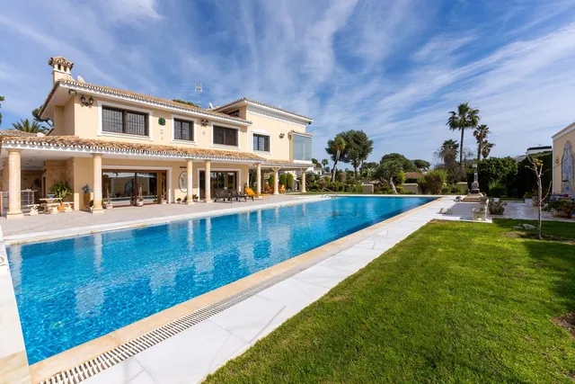 Chalet 7 habitaciones 852m² en venta - Marbella — 17